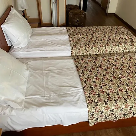 санаторій кришталевий палац 4 корпус Truskawez