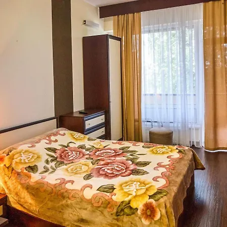 санаторій кришталевий палац 4 корпус 4* Truskawez