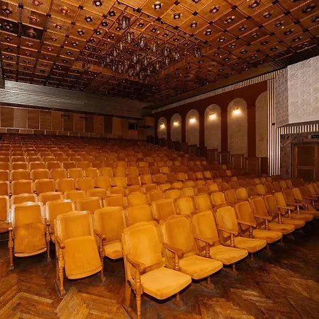 Hotel санаторій кришталевий палац 4 корпус 4*