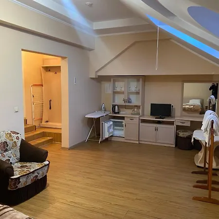فندق санаторій кришталевий палац 4 корпус تريسكافيتس