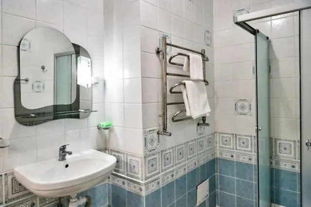 санаторій кришталевий палац 4 корпус فندق تريسكافيتس